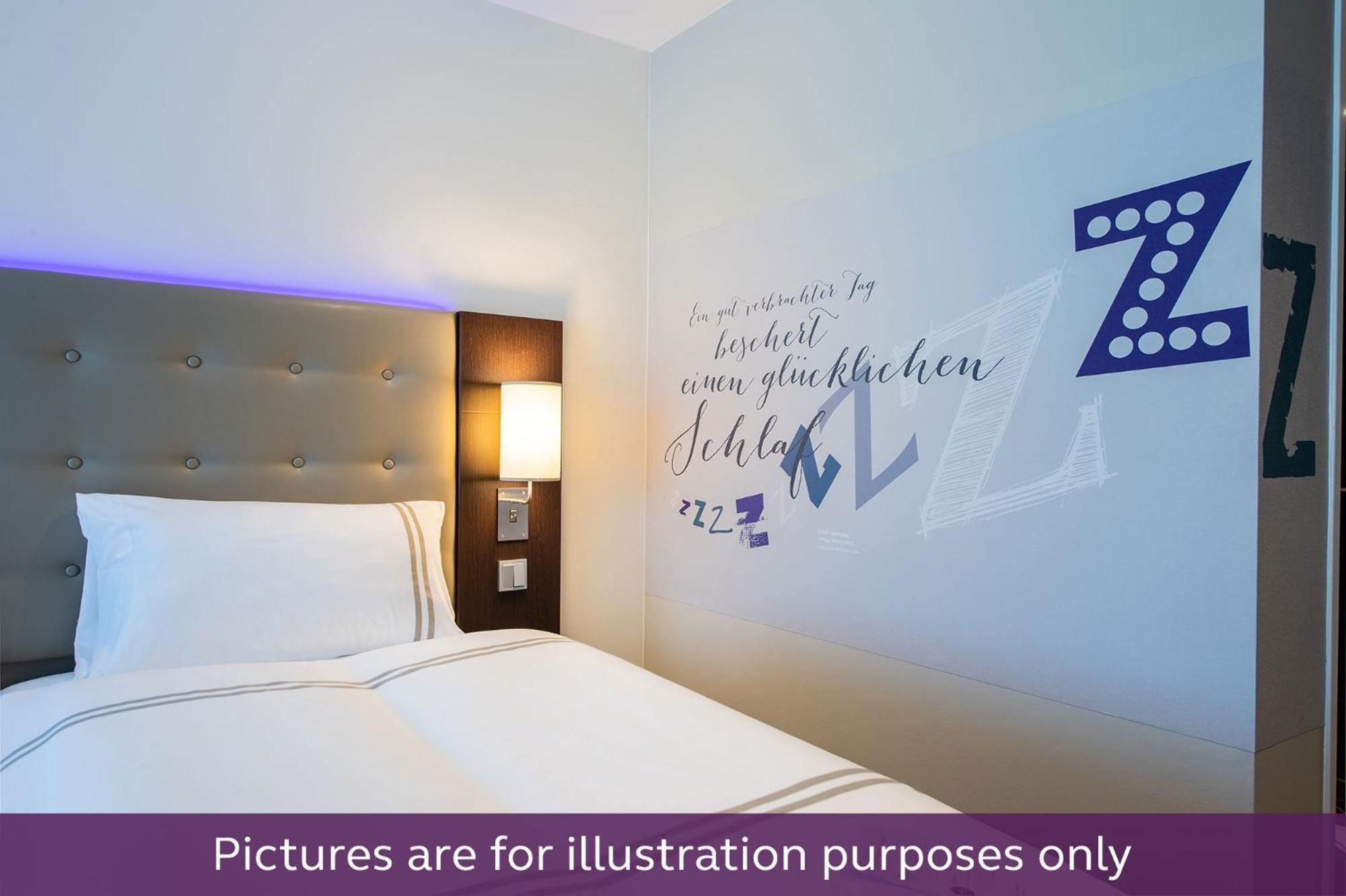 Premier Inn Luebeck City Centre Exterior photo